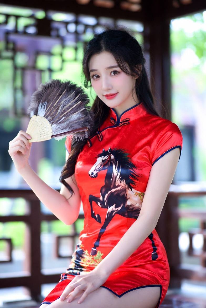 Sister Fire Red Cheongsam Celebrating the Year of the Horse