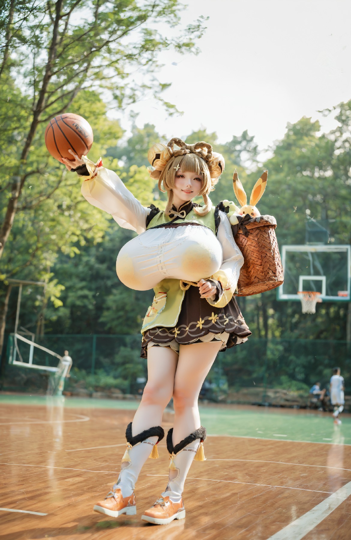 yaoyao cosplay (genshin impact)