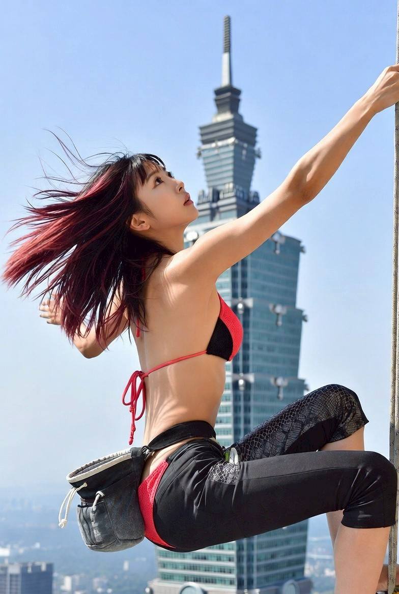 Sister Climbing Building