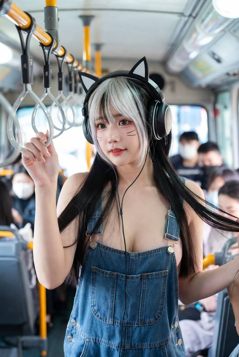 Girl's long black and white hair