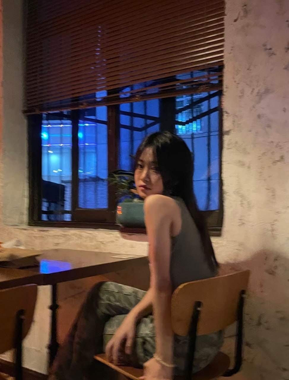 Watermarkless original leak contrast – Yunnan Qujing beautiful girl, home and